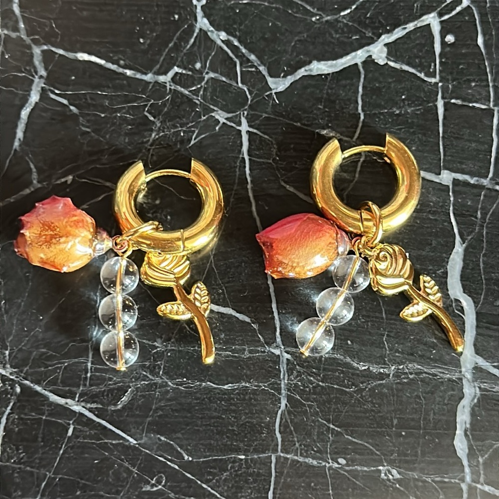 Rose 🌹 Earrings 18k Gold plated